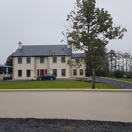 The Farmhouse Accomodation Claremorris Extérieur photo